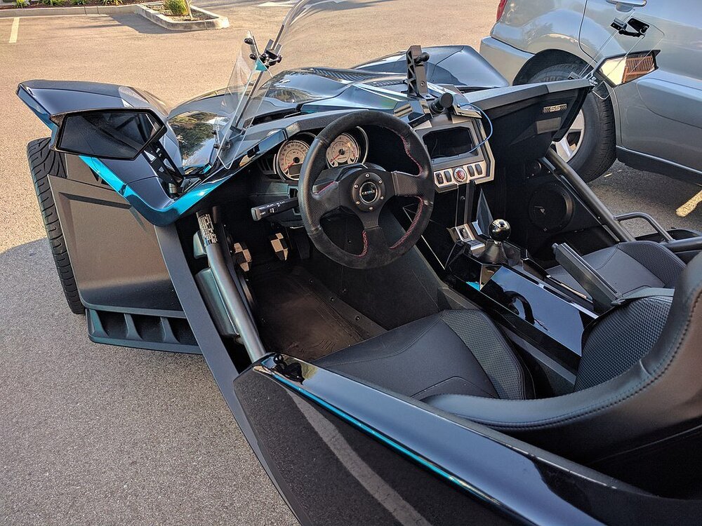Polaris_Slingshot_interior_view.gk.jpg